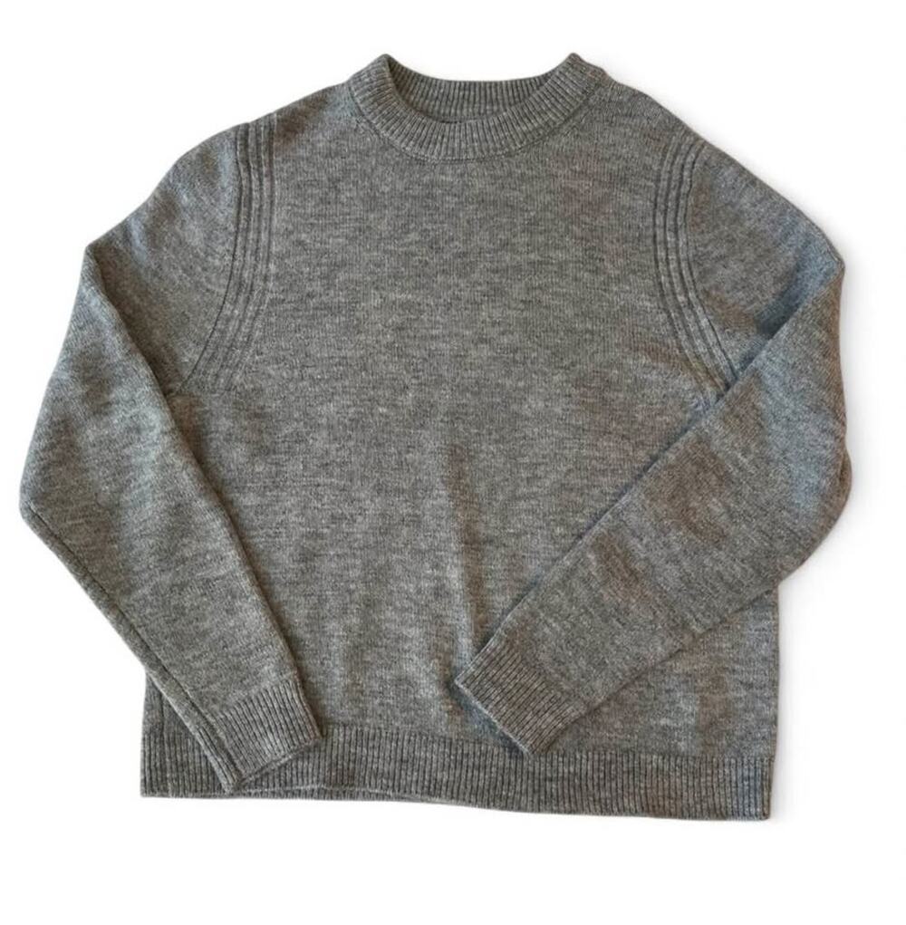 Women’s A New Day gray soft Crewneck Sweater size Small
